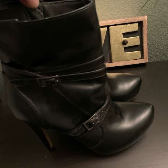 Rock&Republic Booties - Picture 2 of 9